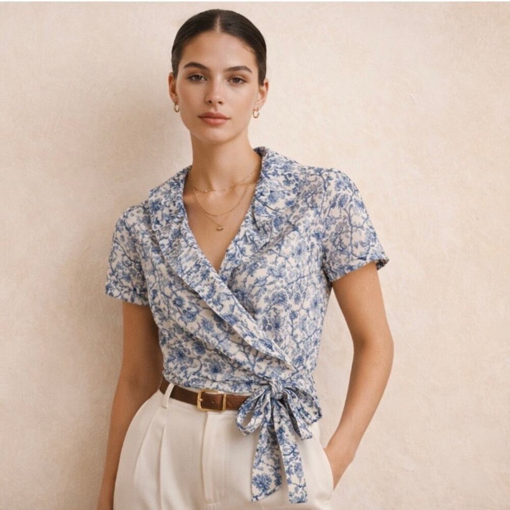Lauren Jeans Co. Ralph Lauren  100% Cotton Blue & White Toile Wrap Top Medium